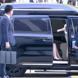 hakkindaki iddialar bir hayli ciddi eski first lady ifade vermeye boyle geldi psAepkij