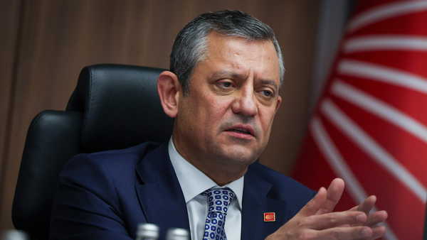 ozgur-ozel-tum-meslektaslarimin-14-mayis-eczacilik-gununu-kutluyorum-zejjG3tG